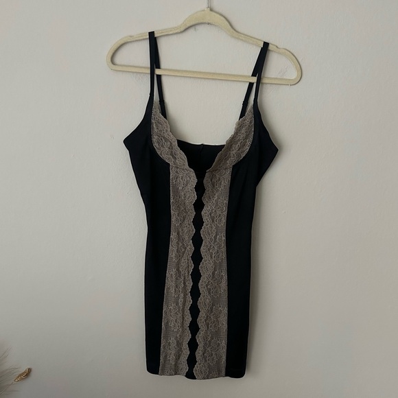 Secret By Victoria's Secret So Curvaceous Push Up Shaping Lace Dress Size Large - Picture 1 of 12